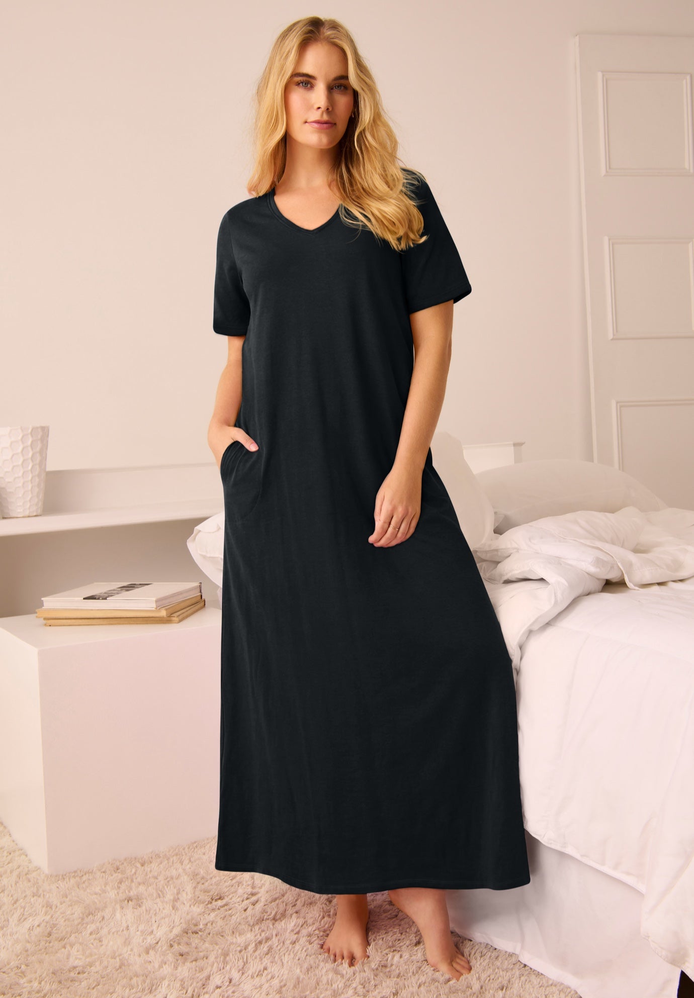 V-Neck Short Sleeve Maxi T-Shirt Lounger image number 0