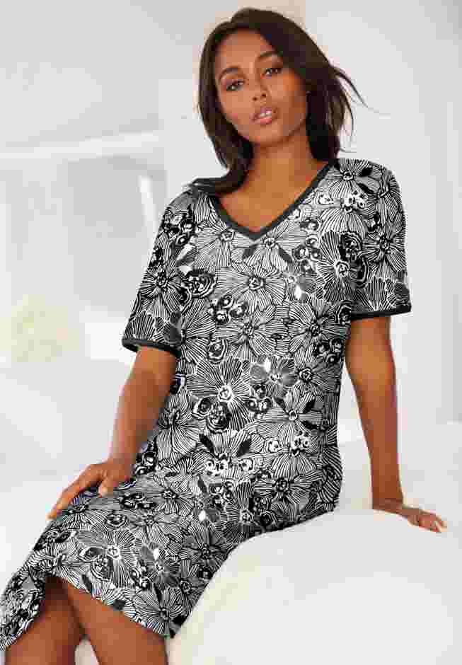 Short T-Shirt Lounger image number 6