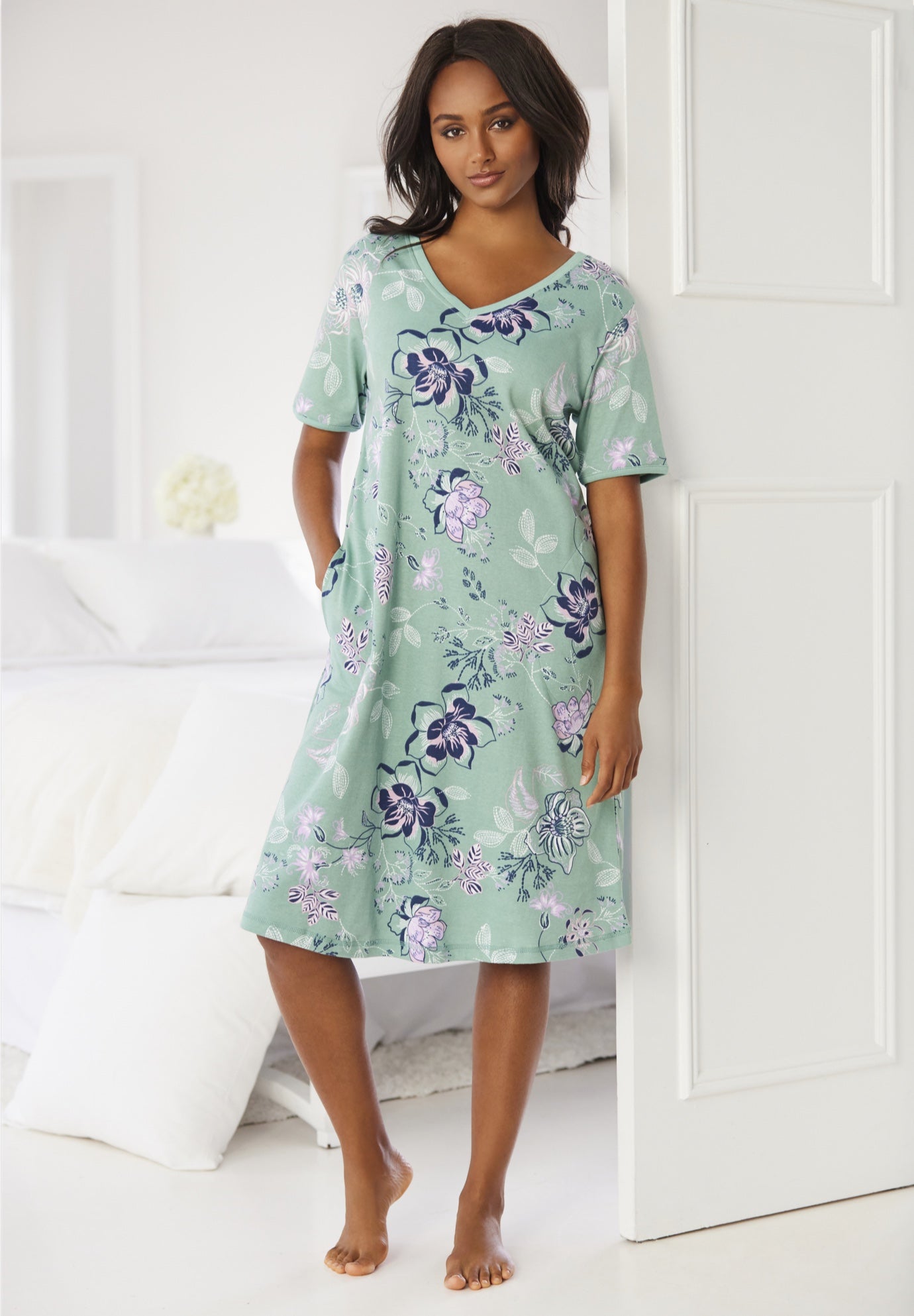 Short T-Shirt Lounger image number 7