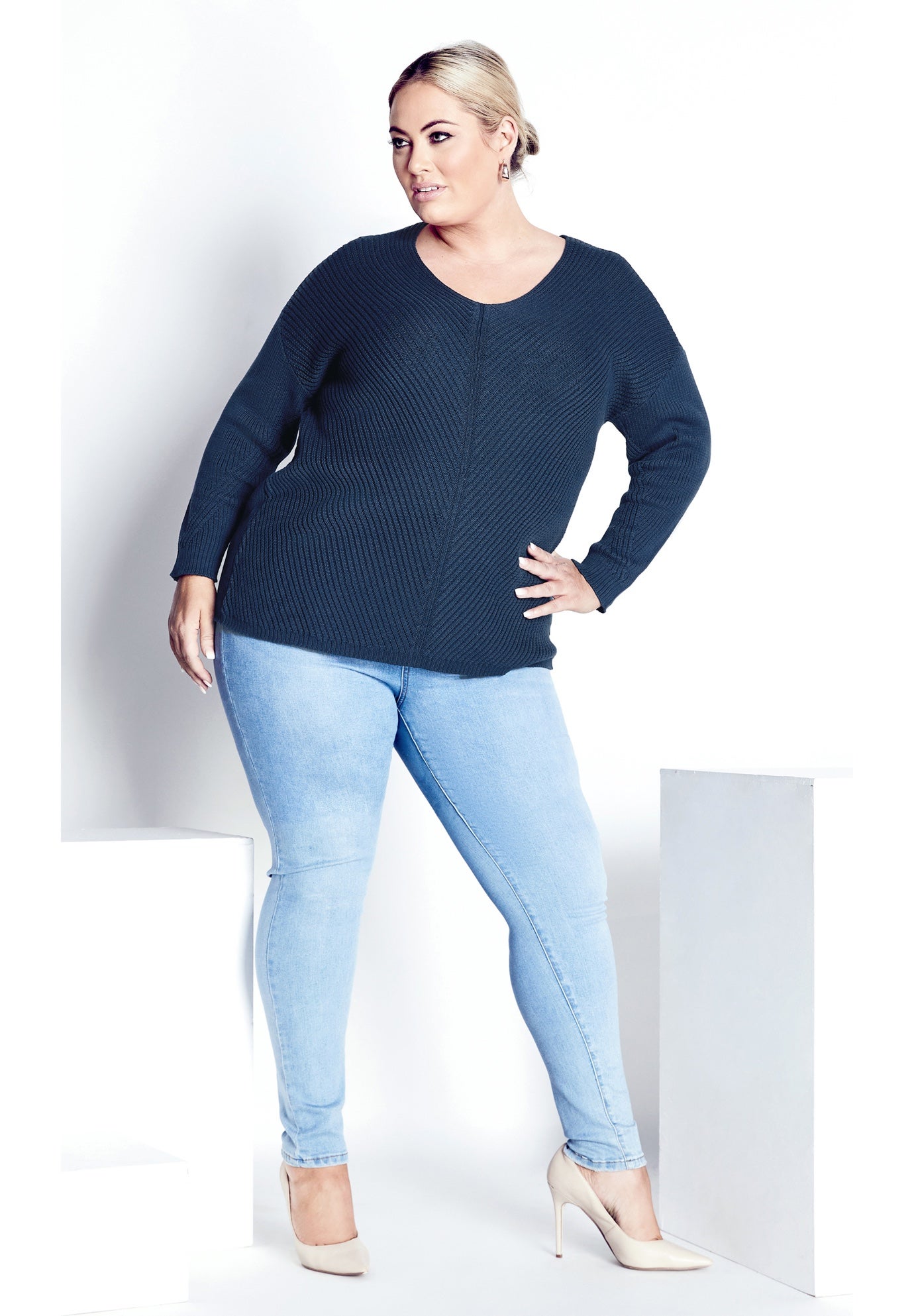 Primrose Sweater image number 4