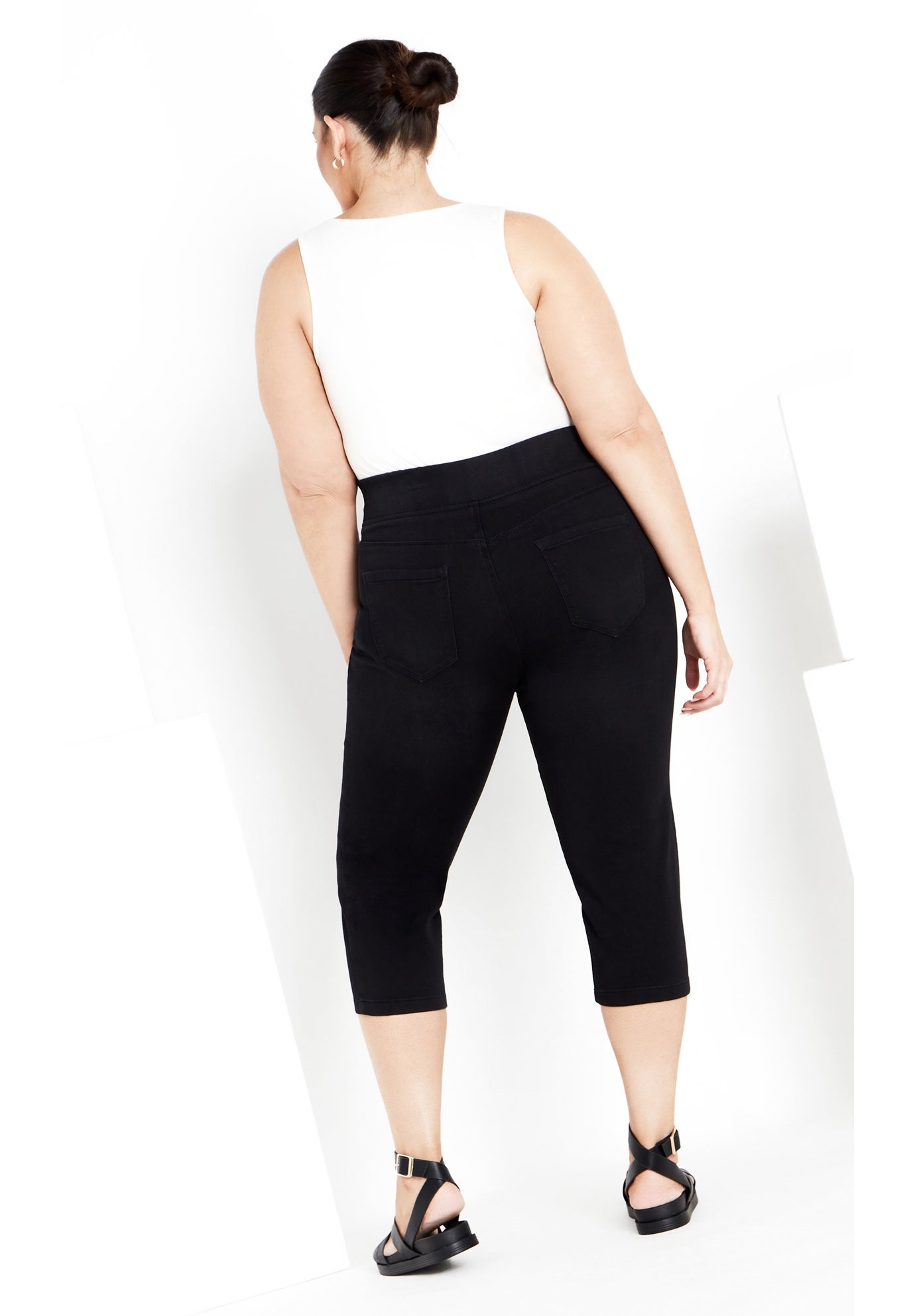 Pull On Cropped Denim Capri image number 1