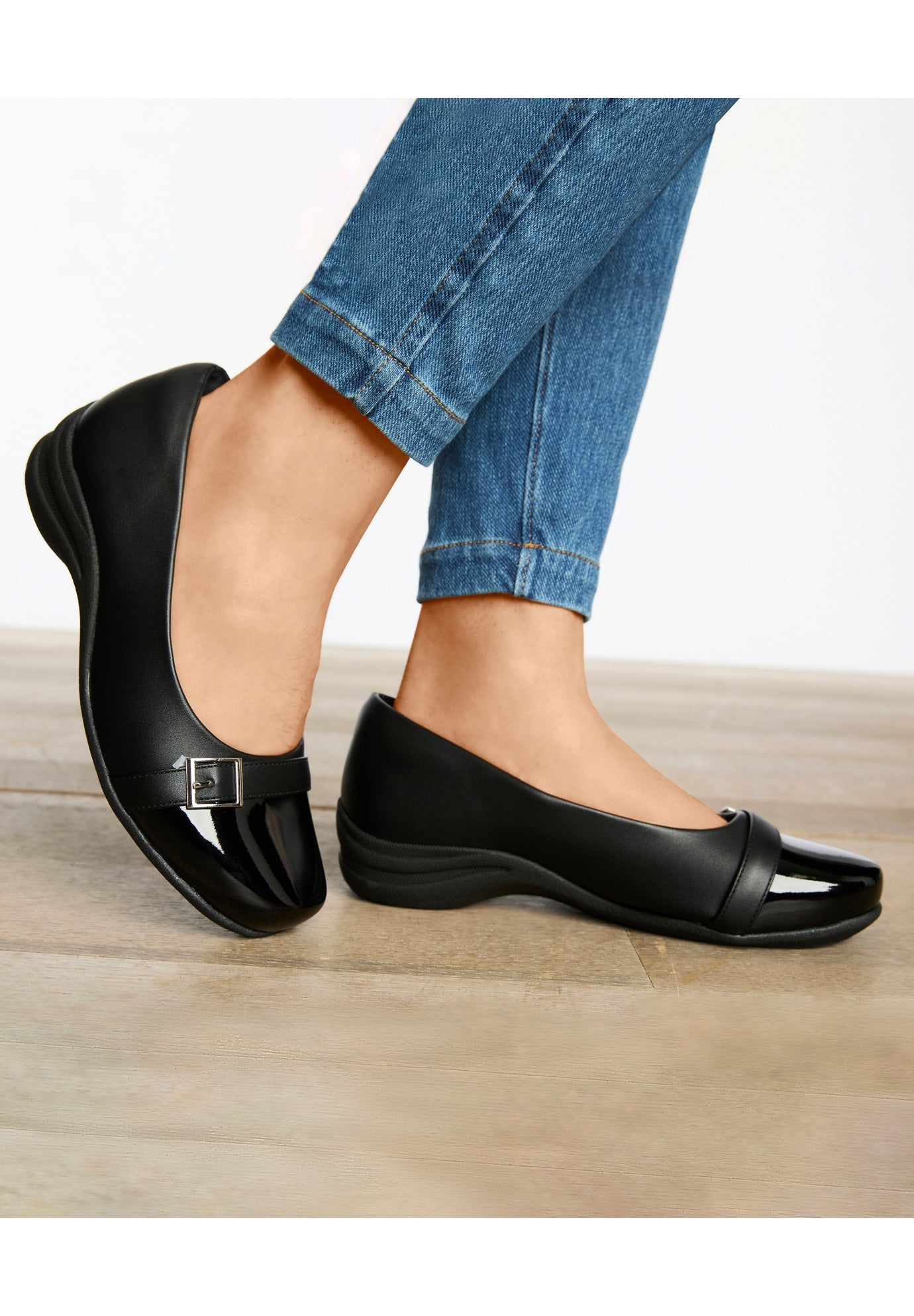 The Julie Slip On Flat image number 0