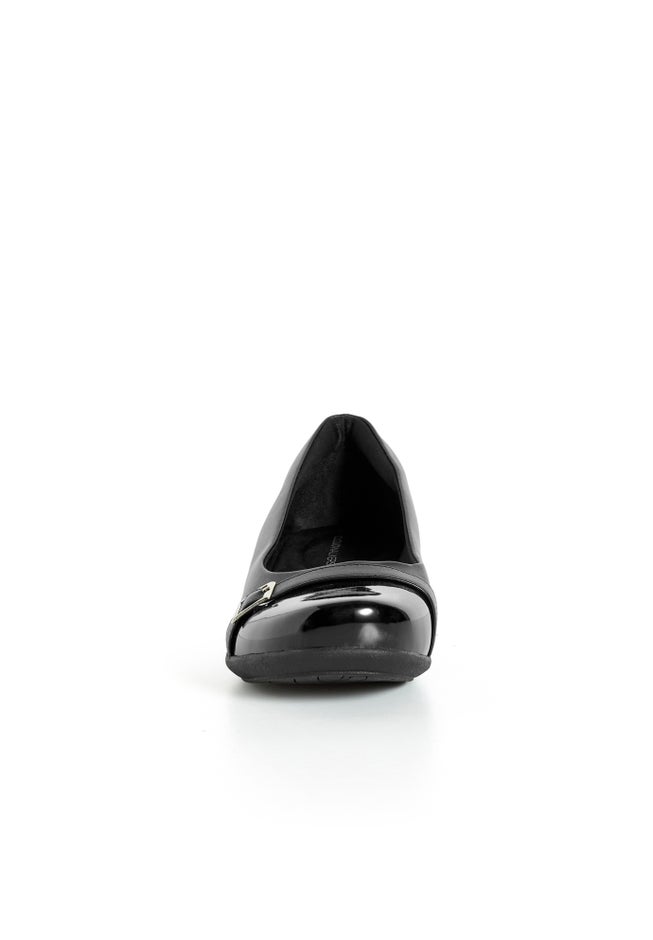 The Julie Slip On Flat image number null