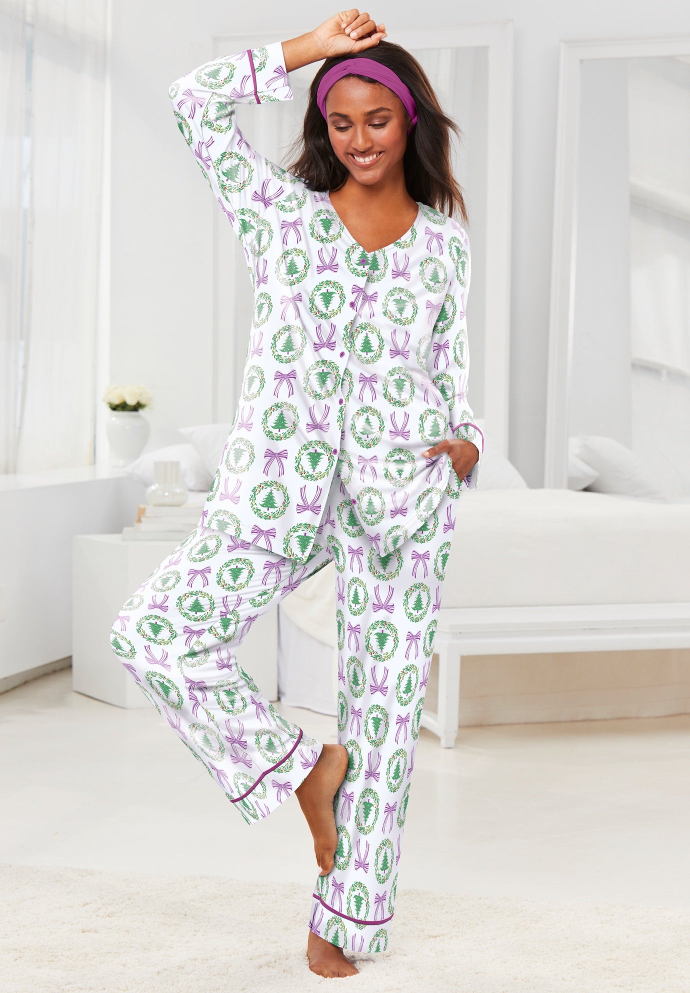 Dreams & Co.&reg; V-Neck Pajama & Headband Set image number 0