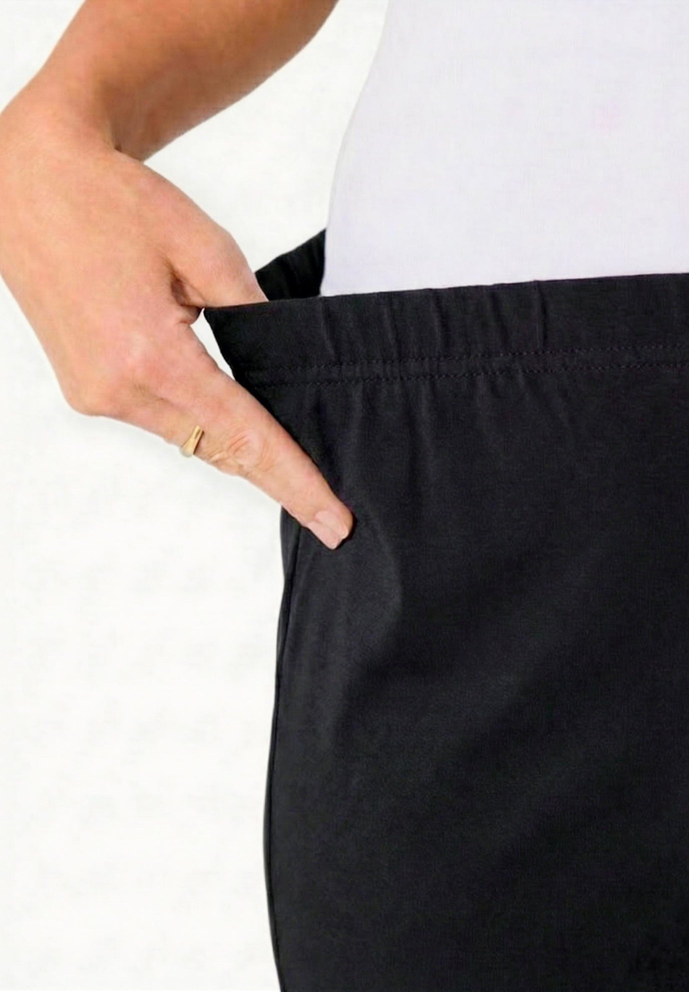 Suprema&reg; Capri (With Pockets) image number 1
