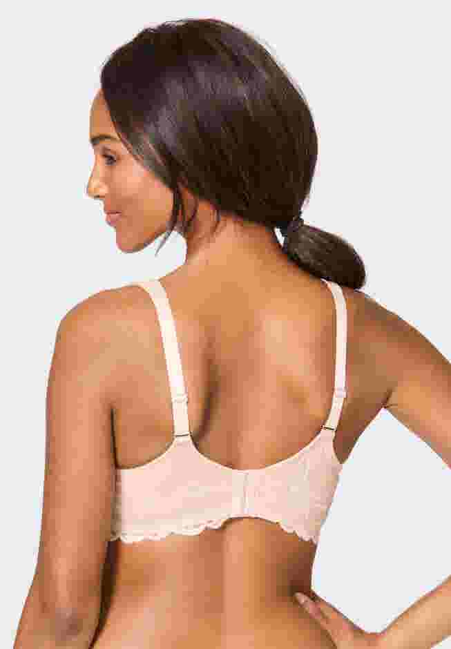 Leading Lady® The Zoey Lace Band Molded Wire Free T-Shirt Bra image number 1