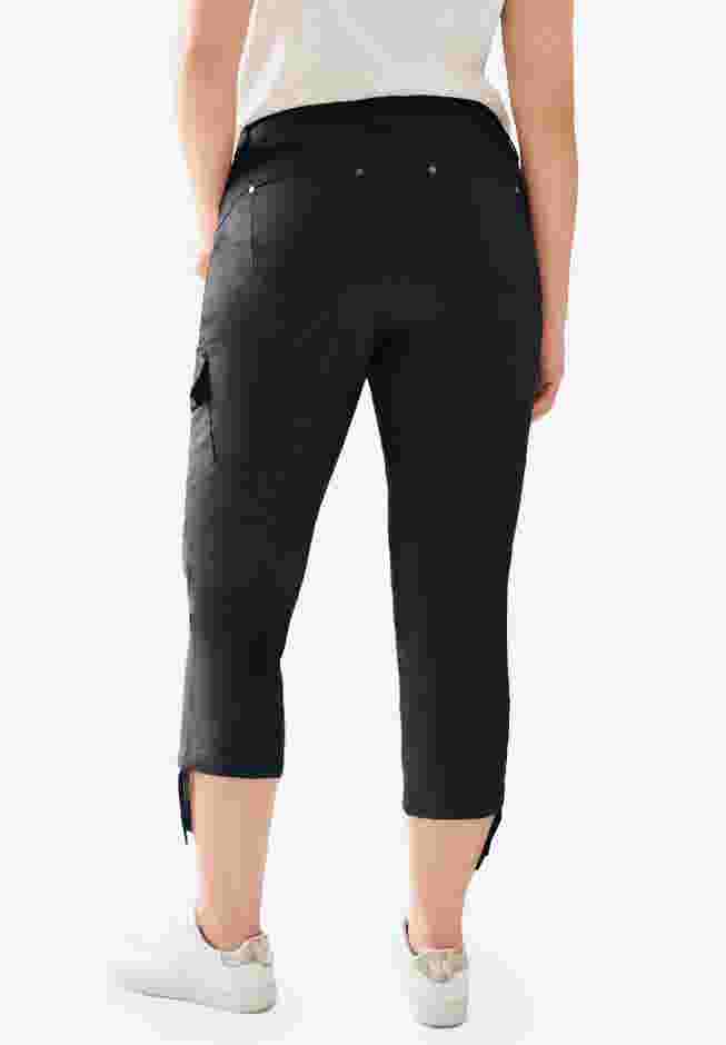 Stretch Cargo Capris by ellos® image number 1