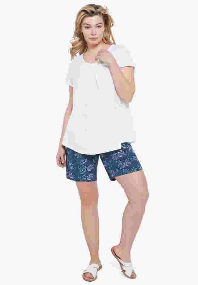 Twisted V-neck Tee image number 3