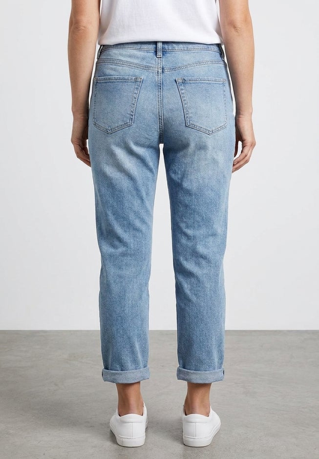 Mid-Rise Stretch 5-Pocket Relaxed Fit Boyfriend Jeans image number 1