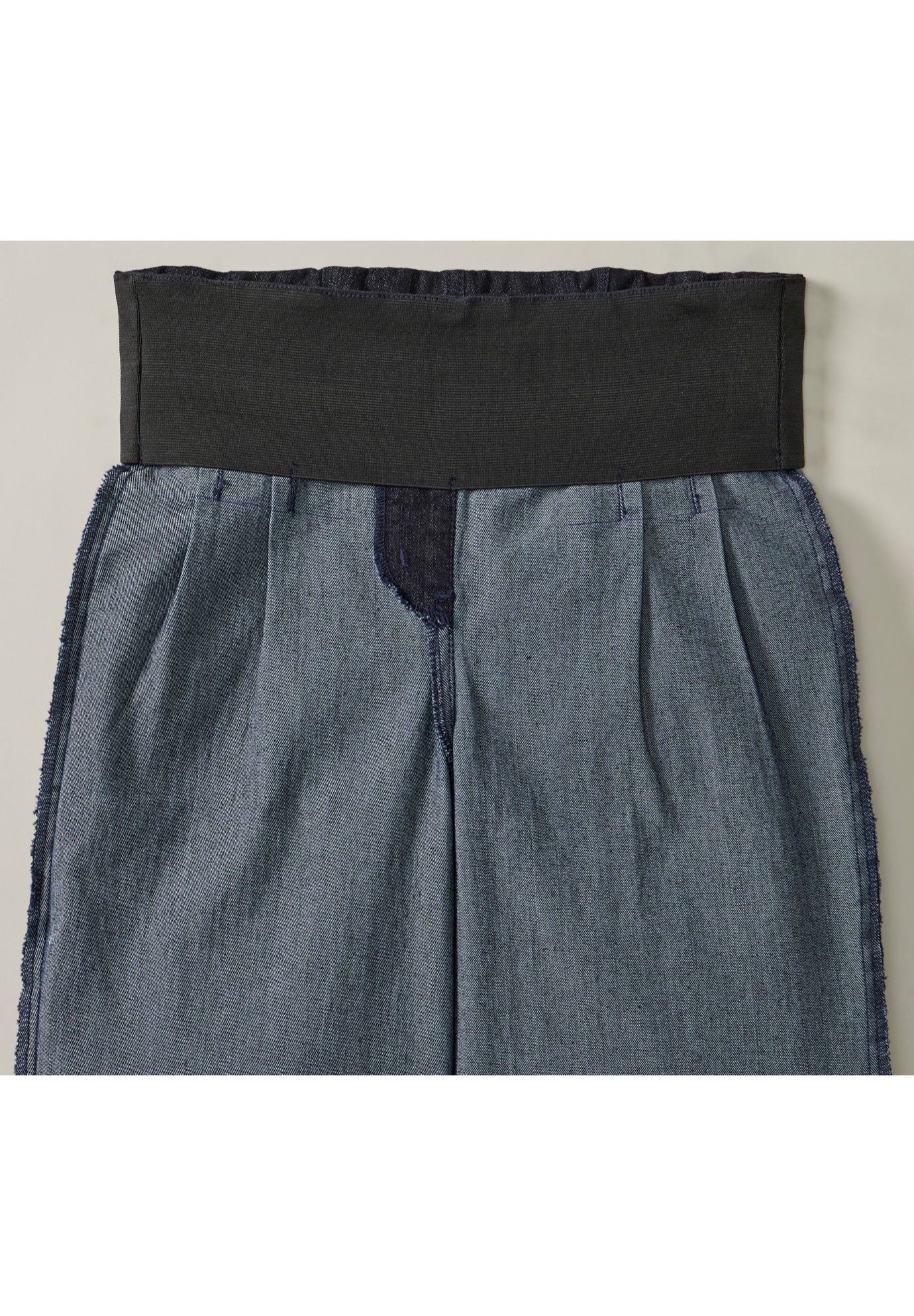 Sculpt Fit Wide-Leg Crop Jeans image number 3