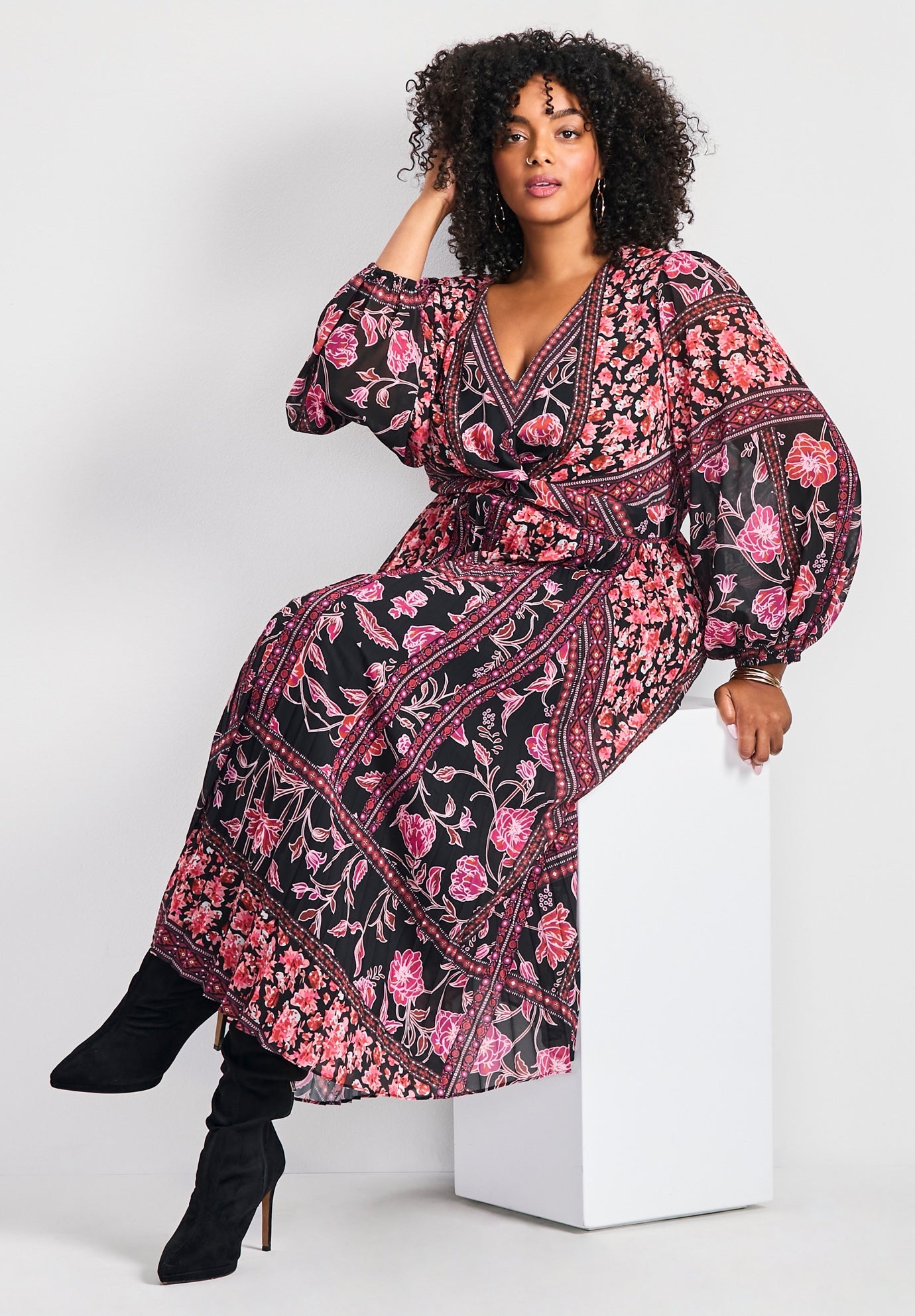 Harmony Twist Front Pleated Dress image number 3