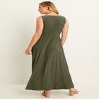 Sleeveless Sweetheart Dress image number null