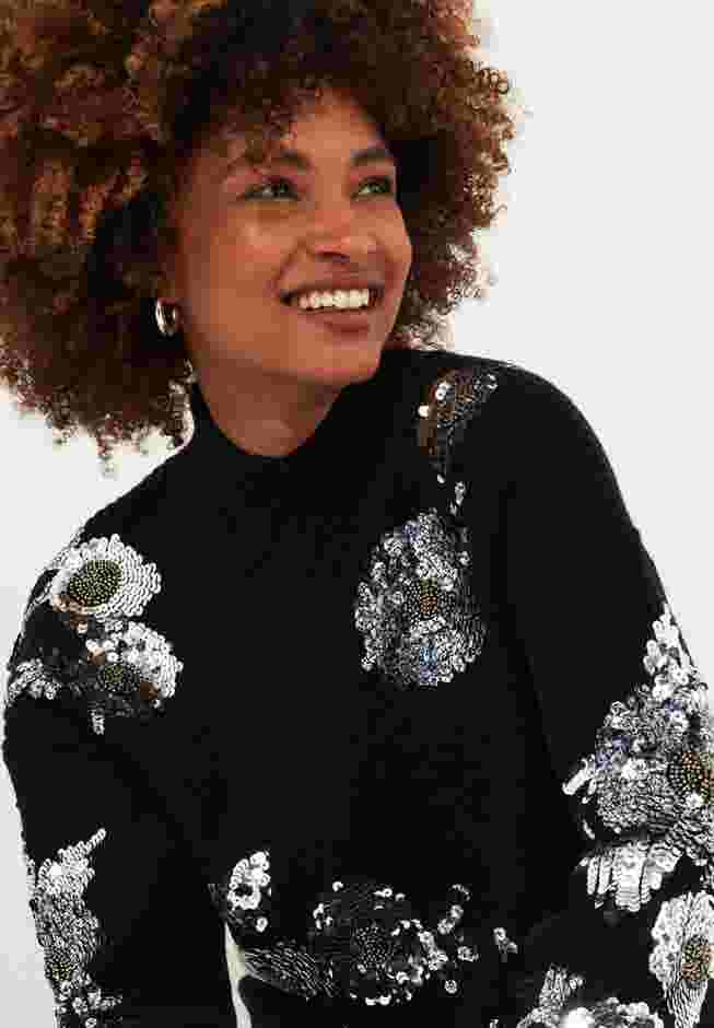 Mockneck Shimmer Sweater image number 5