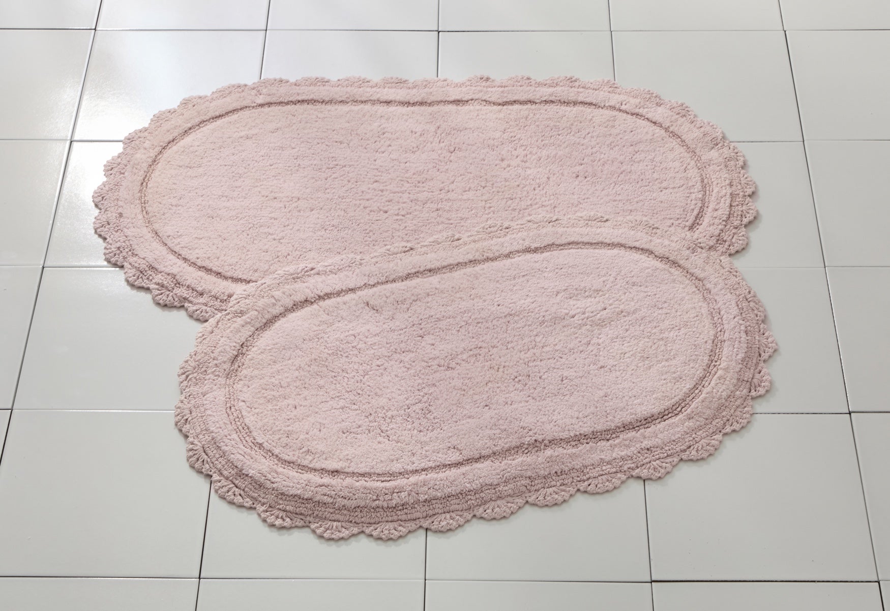 Oval Crochet Bath Mat image number 0