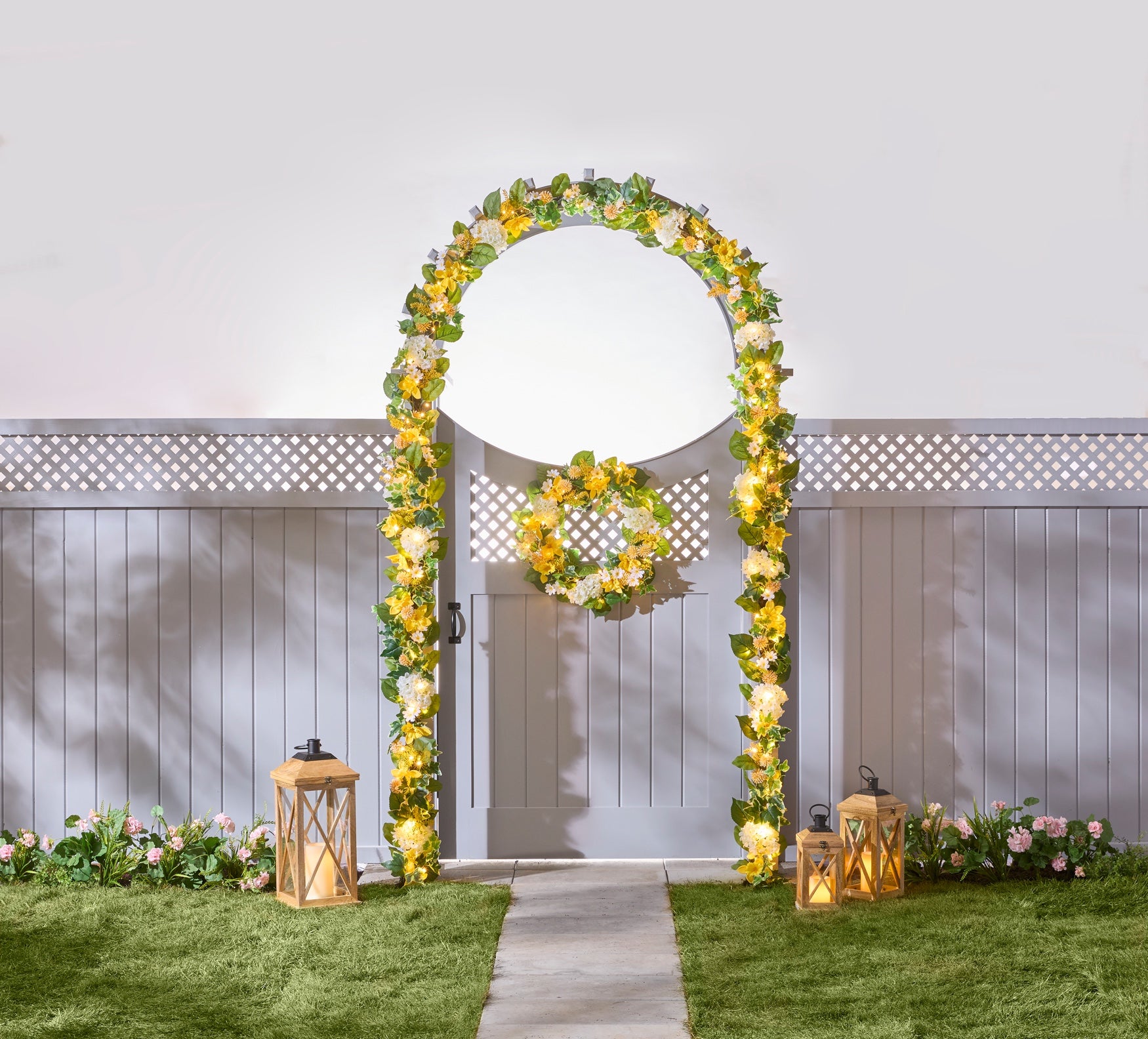 Pre-Lit Citrus Grove 24" Wreath  image number 0