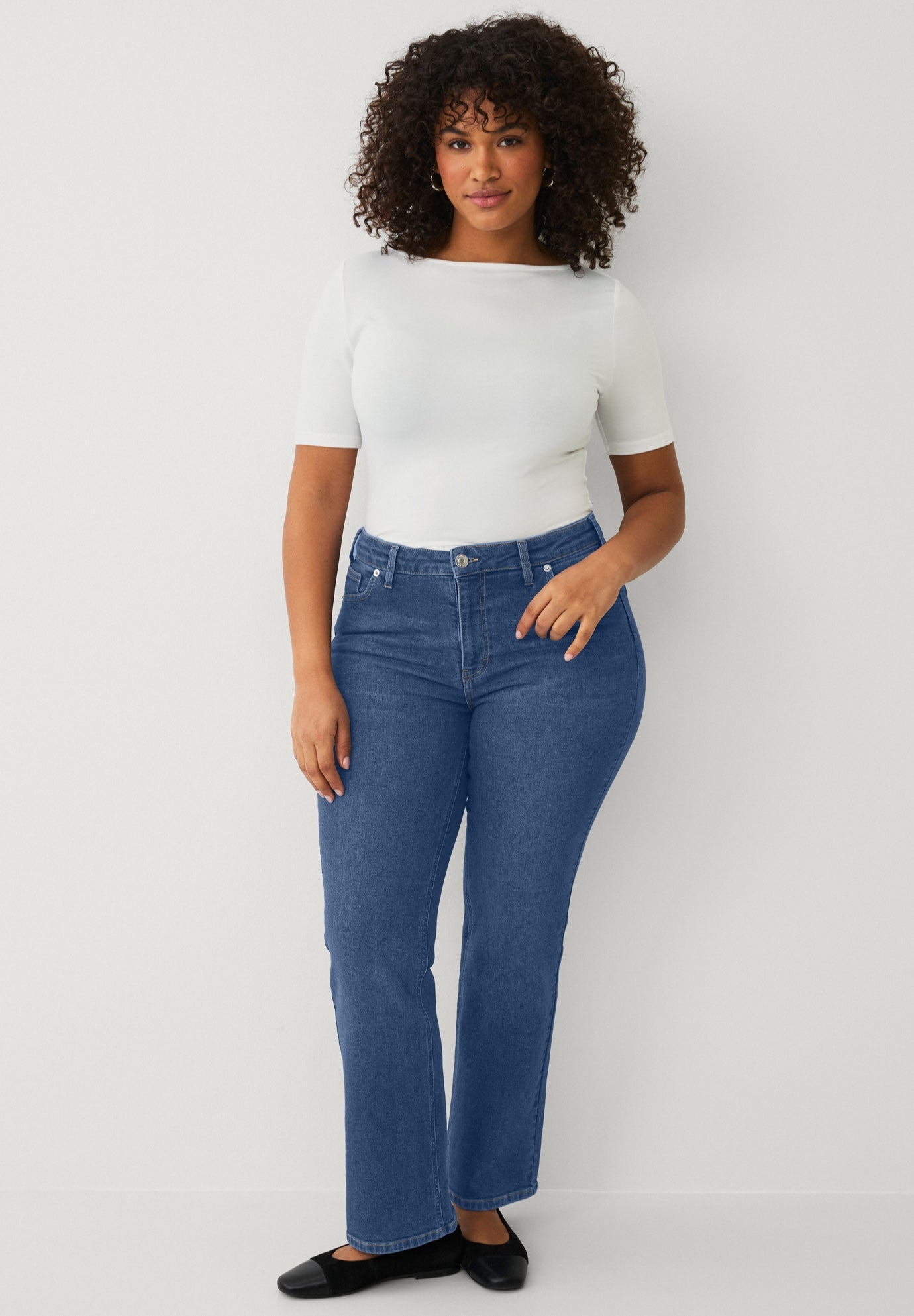 Mid-rise Stretch Bootcut Jeans image number 4