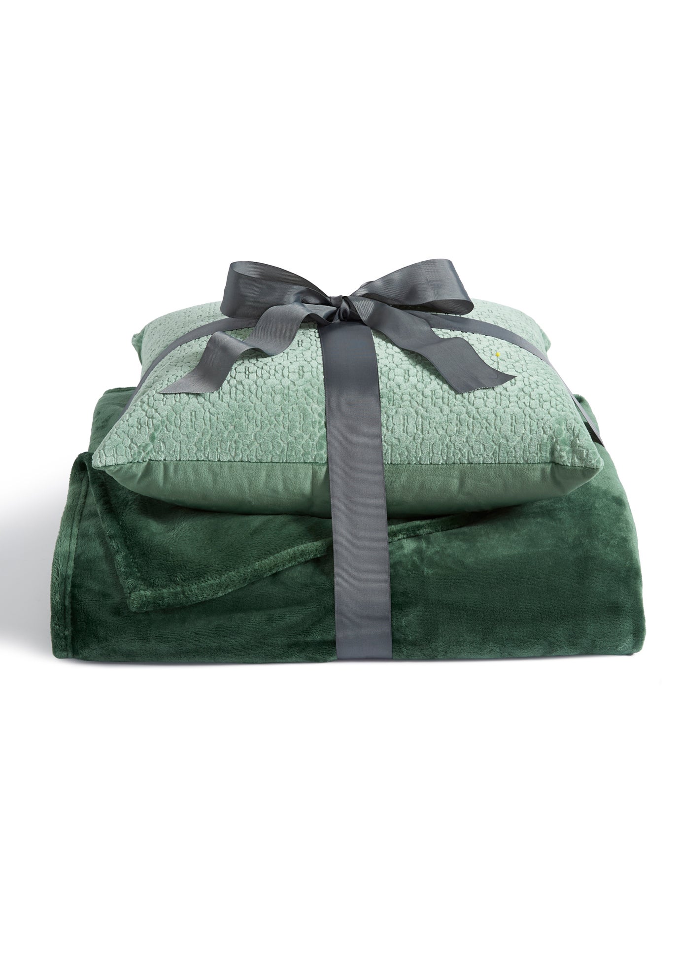  Decorative Pillow & Throw Set image number 0
